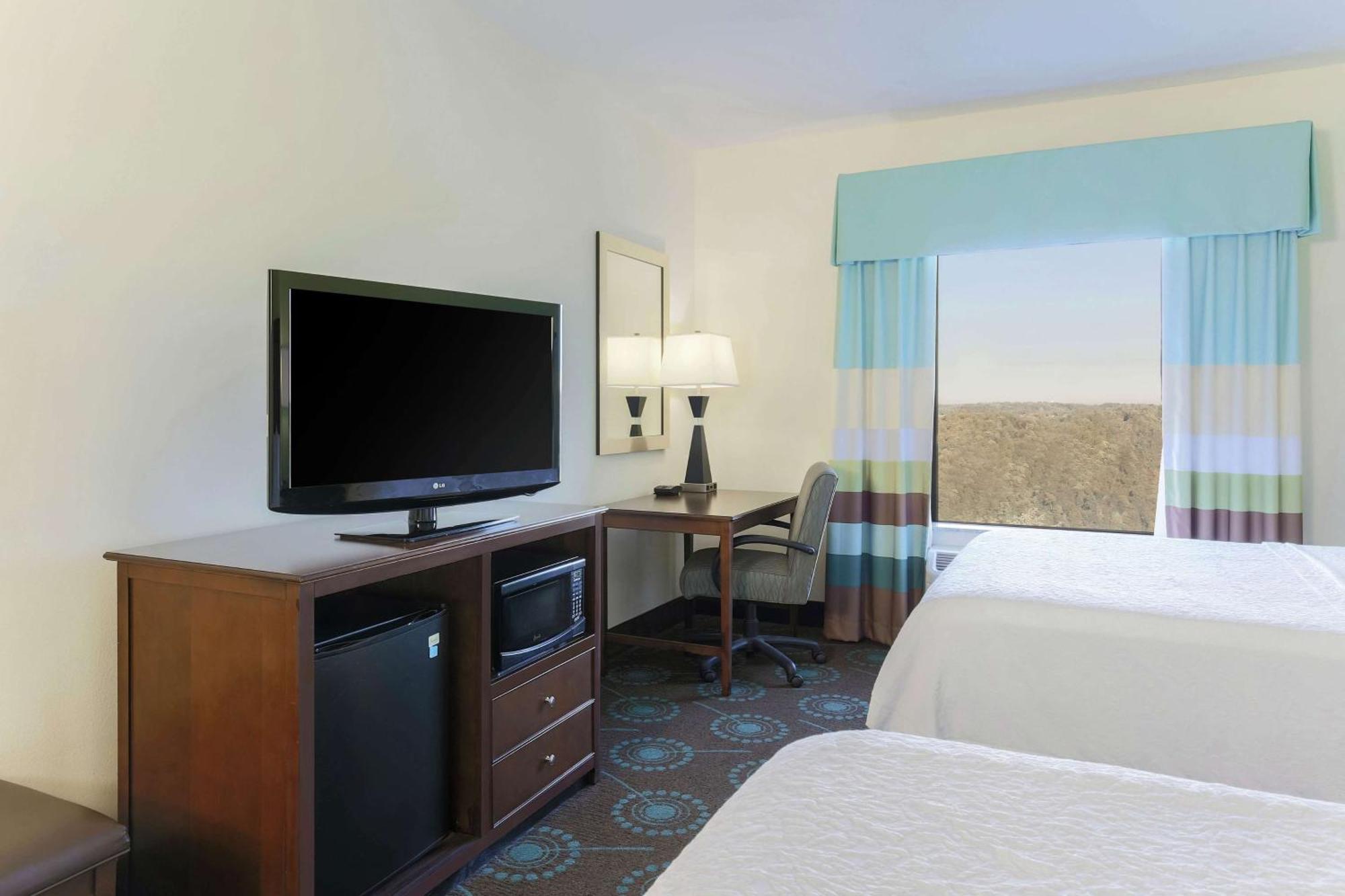 Hampton Inn & Suites Wheeling - The Highlands Triadelphia Eksteriør bilde