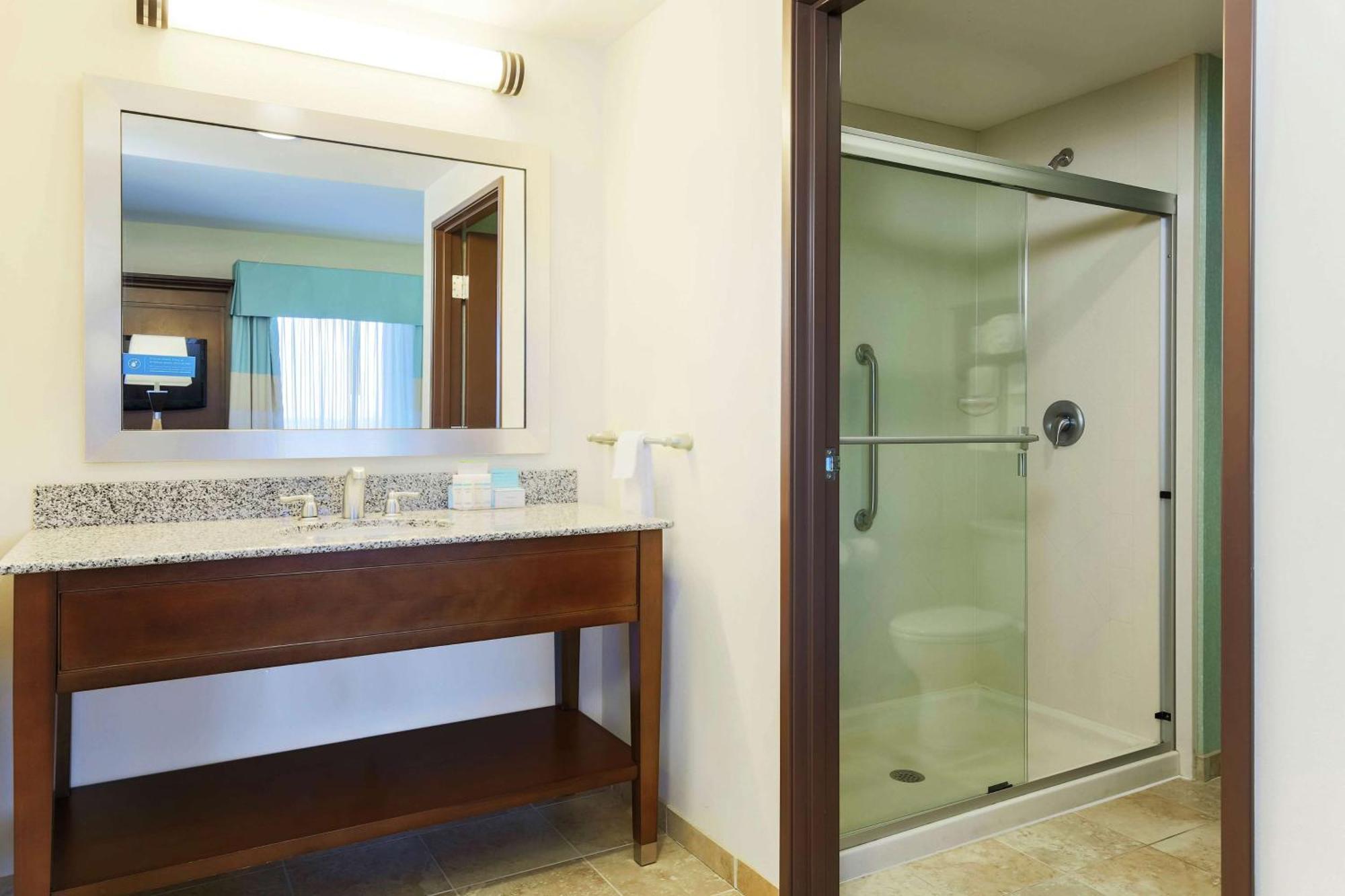 Hampton Inn & Suites Wheeling - The Highlands Triadelphia Eksteriør bilde
