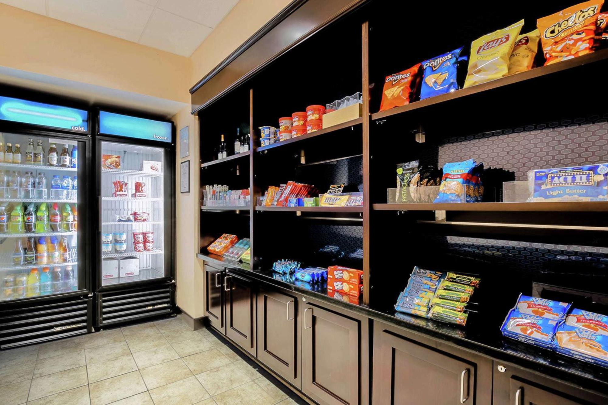 Hampton Inn & Suites Wheeling - The Highlands Triadelphia Eksteriør bilde