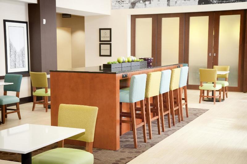 Hampton Inn & Suites Wheeling - The Highlands Triadelphia Eksteriør bilde